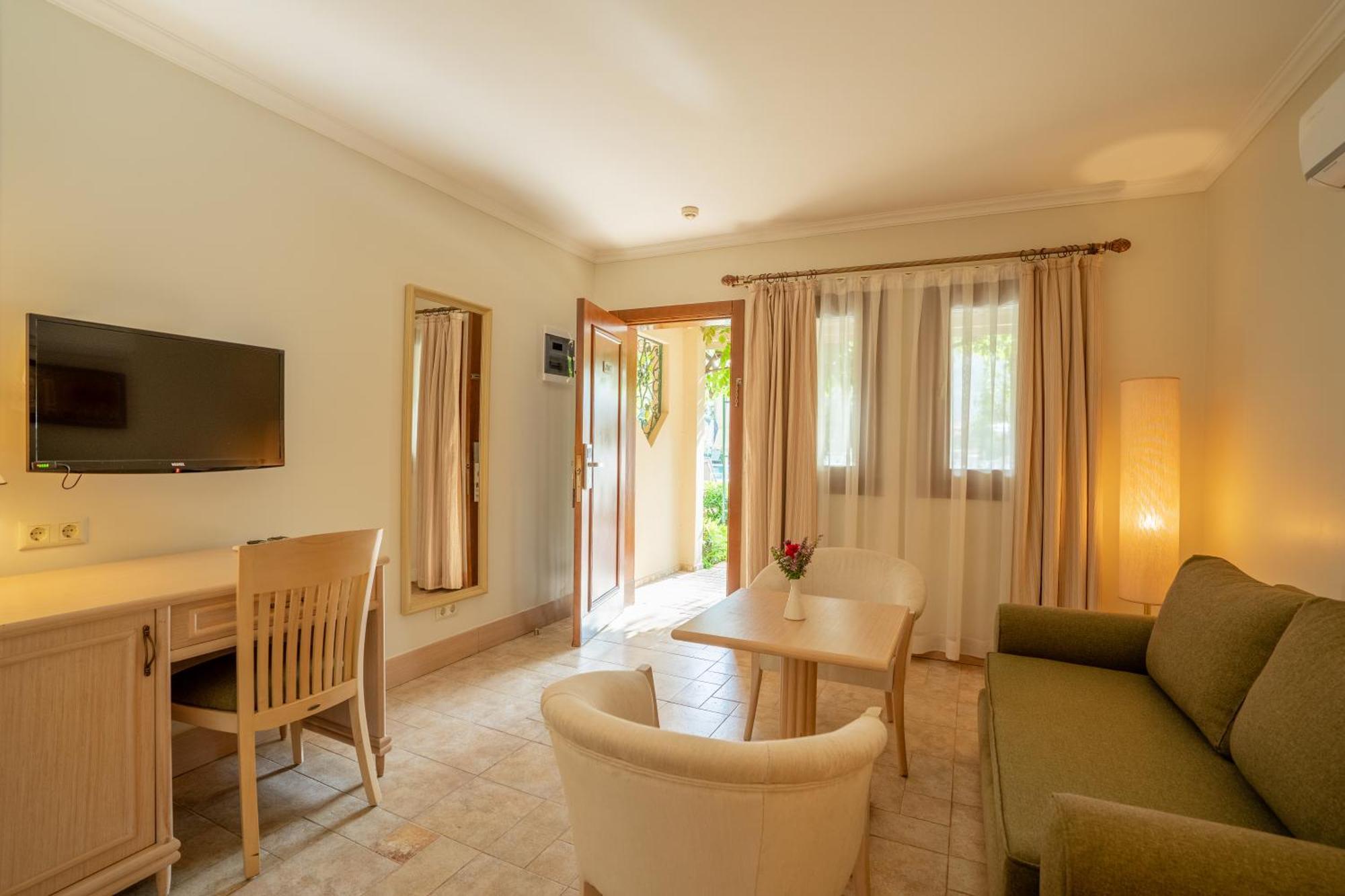 Hotel - Special Category 4*